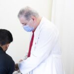 الدكتور إسحاق لطوف، من نخبة جراحي العمود الفقري الأكثر خبرة وشهرة، يعود إلى مستشفى الإمام الحجة (عج) الخيري