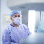 رغم الجلطة الدماغية وارتفاع الضغط: نجاح عملية دقيقة لتقشير البروستات في مستشفى الإمام الحجة (عج) الخيري