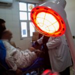 بين التأهيل والدعم النفسي: رحلة علاج شاملة في وحدة العلاج الطبيعي بمستشفى الإمام الحجة (عج) الخيري