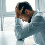 جهازك المناعي تحت الحصار: كيف يحوّل التوتر اليومي دفاعاتك إلى ثغرات؟