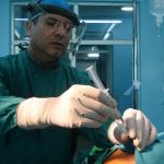 أستاذ طب الألم في إيران البروفيسور نادري يعود إلى مستشفى الإمام الحجة (عج) الخيري