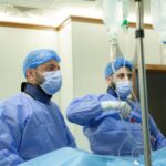 بصيرة طبيب وقسطرة عاجلة تنقذان أبًا خمسينيًا من نهاية مؤلمة