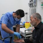 شرف الخدمة يتجدد: زوار الأربعين يملؤون أروقة الموكب الطبي في مستشفى الإمام الحجة (عج) الخيري