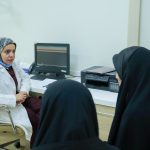 اخصائية النسائية والتوليد الدكتورة تكتم صخر الإعرابي تستقبل المرضى في مستشفى الإمام الحجة (عج) الخيري