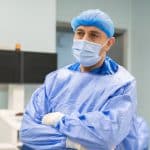 من الغسل الكلوي إلى الشفاء التام: مستشفى الإمام الحجة (عج) الخيري يعيد الأمل لمريضٍ أربعيني بعد تشخيص دقيق وعلاج ناجح