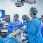 تعاون طبي عابر للحدود: خبرات عراقية وإيرانية لرعاية متكاملة لحالات العظام والكسور