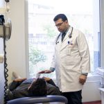 تقرير مصور: د. عباس فاضل الشلاه في العيادة الاستشارية لأمراض وزرع الكلى للبالغين