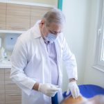 📌 هل تعاني من الانزلاق الغضروفي، التيبّس العضلي، أو آلام الظهر والمفاصل المزمنة؟