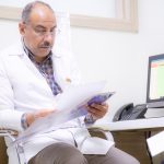 تقرير مصور: الدكتور حيدر عبد كاطع أخصائي طب وجراحة المسالك البولية