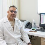 أخصائي جراحة العظام والكسور د. حسين عبد راضي يستقبل المراجعين في مستشفى الإمام الحجة (عج) الخيري 