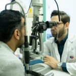 أخصائي طب وجراحة العيون د. حسين صباح يستقبل المراجعين في مستشفى الإمام الحجة (عج) الخيري