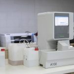 جهاز Lifotronic A1C 100: دقة متقدمة في تحليل السكر التراكمي