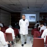 في أجواء أكاديمية متميزة: طلبة كلية الطب يؤدون امتحانهم في مستشفى الإمام الحجة (عج) الخيري