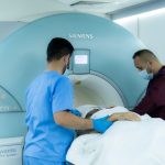 الرنين المغناطيسي (MRI): تكنولوجيا متقدمة لتشخيص أدق
