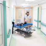 في ليلته الأخيرة: موكب “ساقي كربلاء” الطبي يواصل شرف خدمة زوار الأربعينية