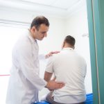 أخصائي المسالك البولية الدكتور أحمد عبد الرزاق يستقبل المراجعين في مستشفى الإمام الحجة (عج) الخيري